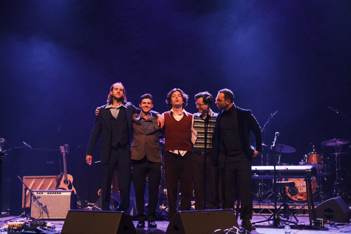 barbaratheband2's tweet image. ❤️ Well how fitting that perhaps the loudest audience was our last show of the tour! Liverpool @LiverpoolPhl you were absolutely extraordinary, and we hope that you had a wonderful time watching @divinecomedyhq as well 🤩

😢 

Mildly Entertaining 💿 - lnk.to/Mildly-Enterta…