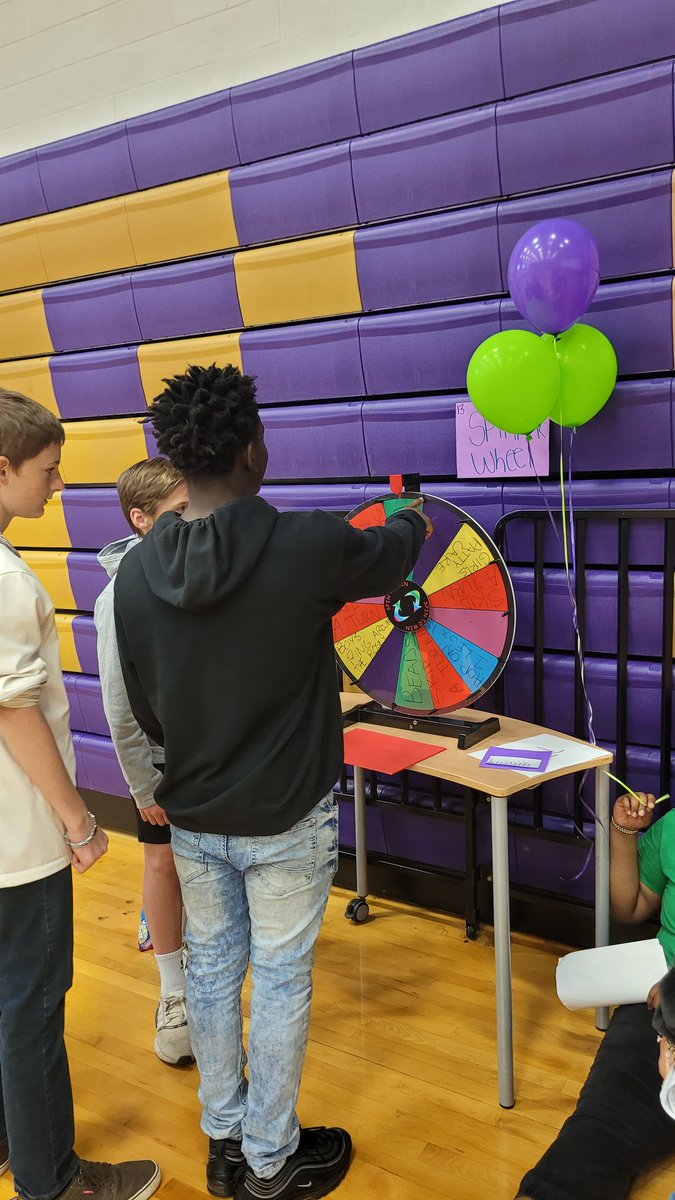 MizLock4's tweet image. It's that time of year again. Our 8th graders getting ready for STAAR! @clague_courtney @TLMSGatorsChomp @ProfessorReb @lewis_jerome  #STAARBLITZ #8THGRADEGATORS #TLMS #RISEUPGATORS