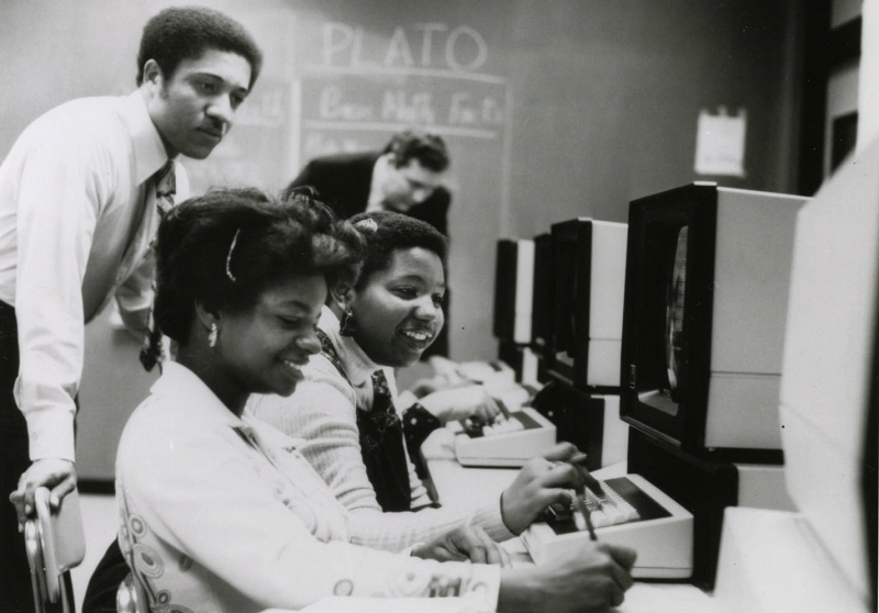 BabbageInst's tweet photo. We are excited to announce our newly established award, the CBI Award in Human-Computer Interaction (HCI) History. The prize, which will be annual, recognizes excellence in advancing the history/social study of HCI. Deadline: Nov 1, 2022. Learn more: https://t.co/XJMaHLmGac https://t.co/PJQ4iGdib1