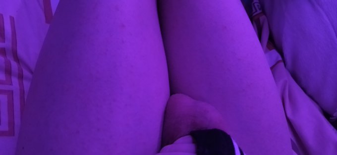 Lying down.
#Femboy #LGBTQ #Porn #Cute #Horny #Lewd #Balls #Hot #nsfw #Thighs https://t.co/sWTbYSZ9N