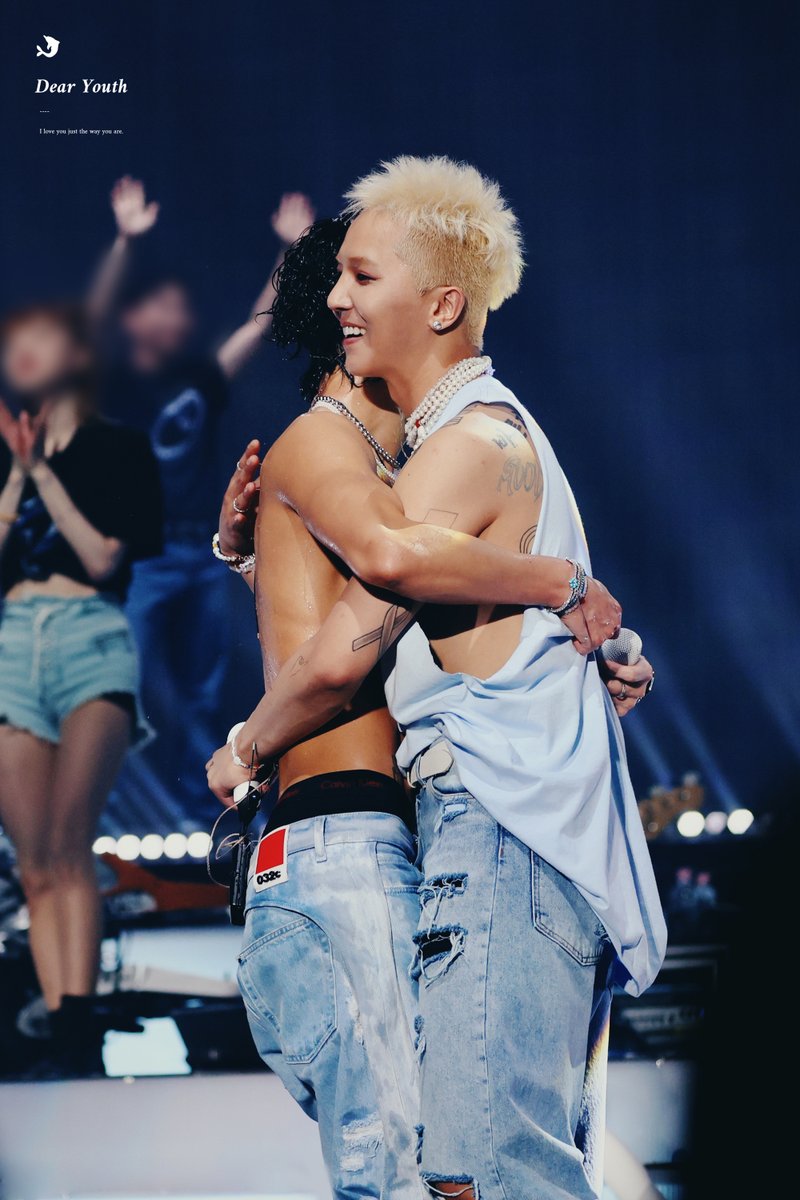 Dear_Youth1025's tweet photo. 220501 위너 막콘 THE CIRCLE HQ

'멋' 그 자체인 우리 랩라 
우정 영원해💙❤️💙❤️

#위너 #WINNER #송민호 #MINO #이승훈 #HOONY #WINNER2022Concert
@official_mino_ @official_hoony_ https://t.co/hdKw3077Vv
