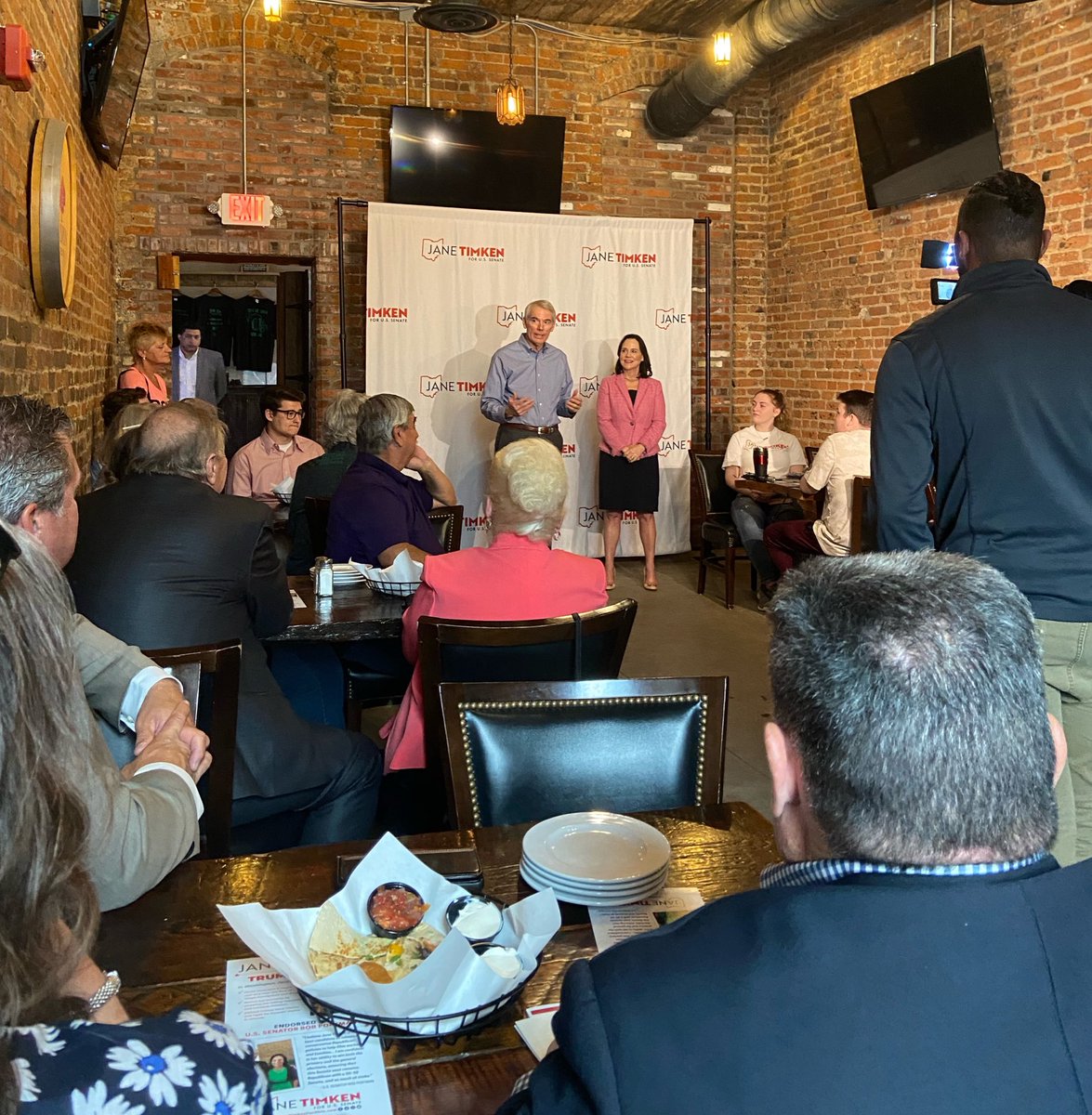 Thanks to all the volunteers & supporters in Dayton who came out to support @JaneTimkenOH! Jane is a workhorse, and she would get things done for Ohio in the US Senate! #OHSEN