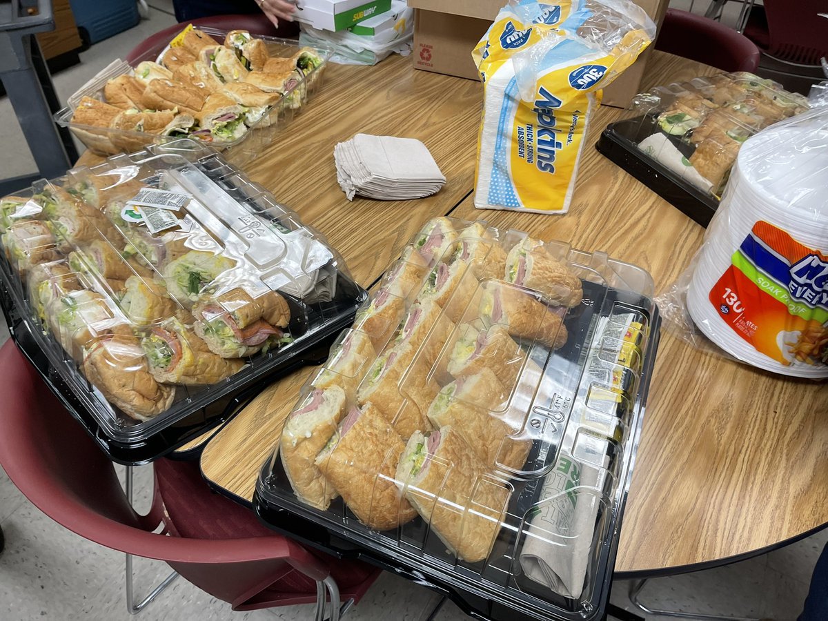 We love our teachers and staff! Day 1 Appreciation!