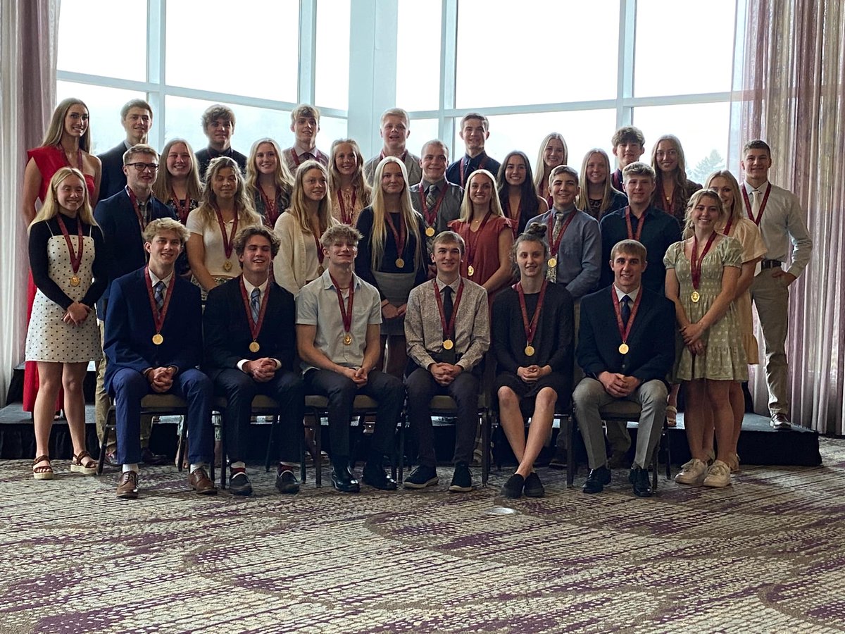 MoHoActivities's tweet photo. Congratulations to the class of 2022 @wiaawi  Scholar-Athletes and especially our very own, Lexie Weier! On Sunday, 32 outstanding &amp; accomplished student-athletes celebrated at the Wausau Hilton Garden Inn. Olympian &amp; former WI high school athlete, Karyn Bye was the guest speaker https://t.co/GX4Hy5g1kf