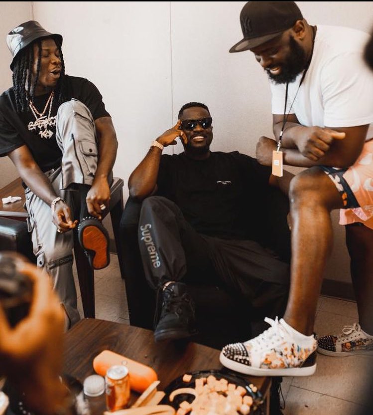 Amgsarkcess's tweet image. Selling Ghanaian music to the globe,God bless you duo for everything 🤲🏾❤️🐐
@stonebwoy @sarkodie