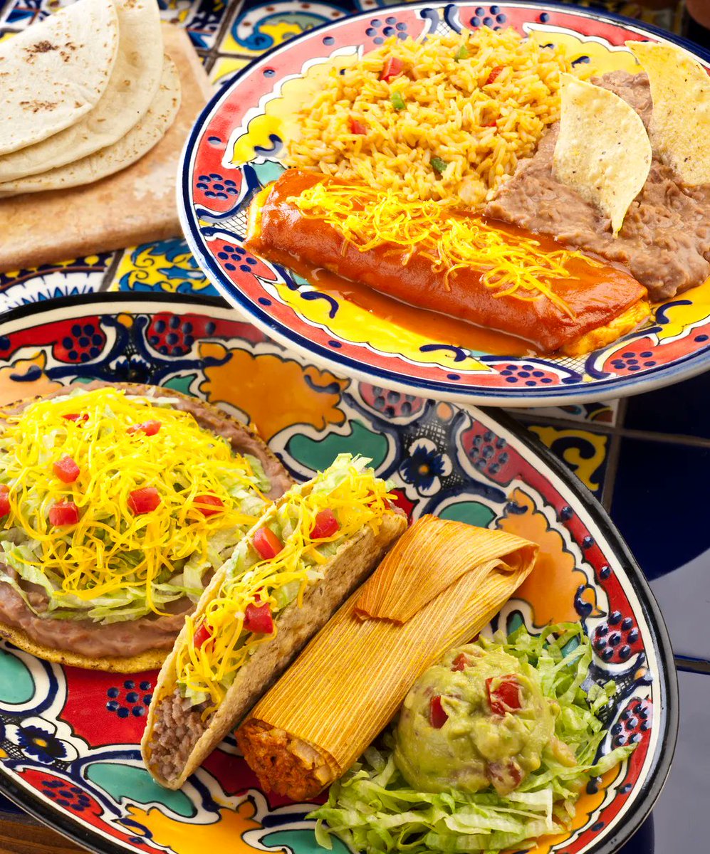 iluvrosas's tweet image. Celebrate Cinco de Mayo with us this Thursday at your local Rosa's!🎉💛 Cinco de Mayo is a great time for friends and family to come together to celebrate our Mexican culture and of course no celebration would be complete without tacos and a margarita!🌮