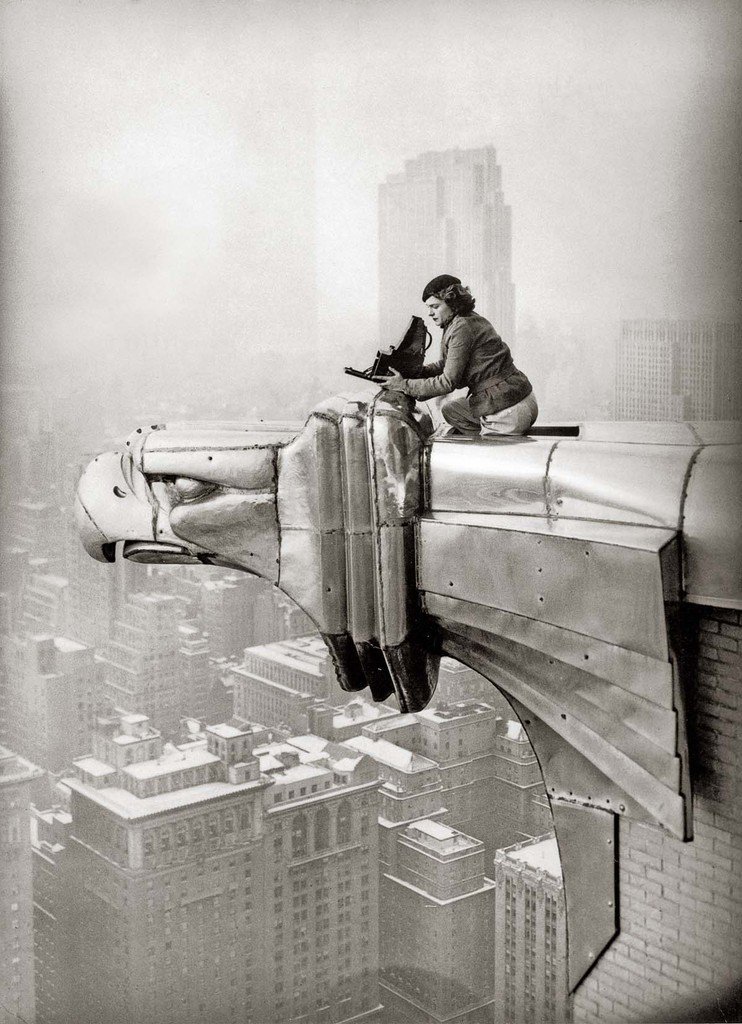 US photographer Margaret Bourke-White on top of the Chrysler Building, New York, 1931 #WomensArt