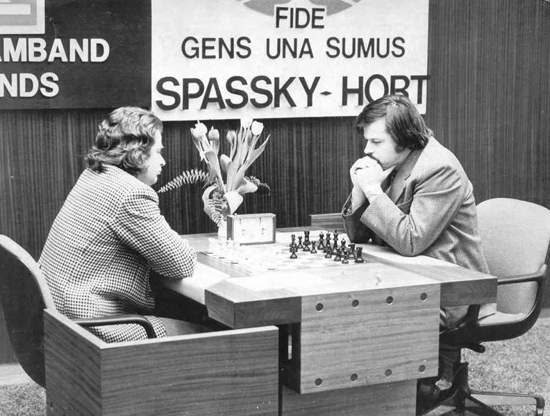 Douglas Griffin on X: Reykjavík 1977. The FIDE Candidates' Quarter-final,  between Boris Spassky (USSR) & Vlastimil Hort (ČSSR). This match was  something of an epic; it lasted from 27th February until 11th