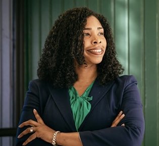 APSHollisCrew's tweet photo. Happy National School Principals’ Day, Dr. Ford! 💙💚 Thank you so much for your dedication and tireless work on behalf of our entire Hollis community!
#BecomingTheNext https://t.co/5fGG650Ddp