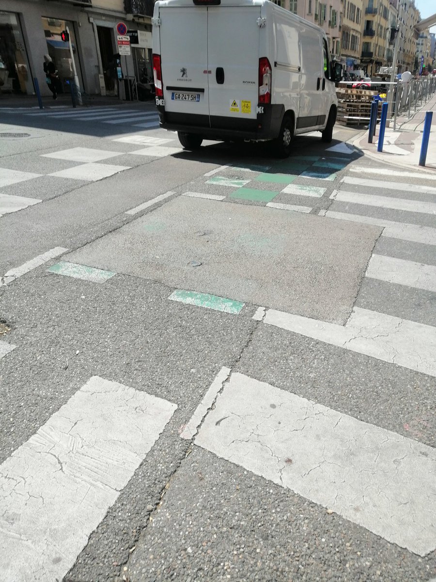 Carré Loïc tweet media