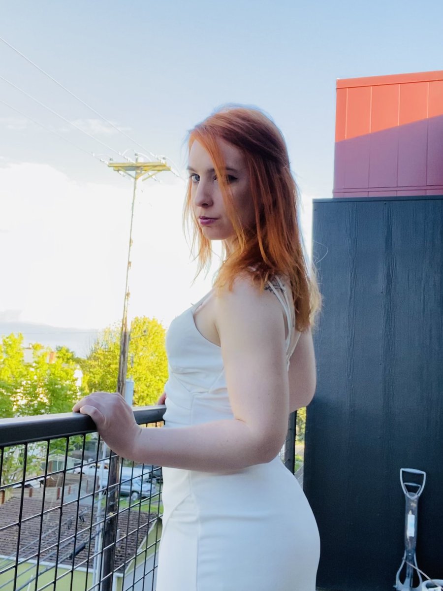 thatbunnywabbit's tweet photo. Classy Whore. #classy #classywhore #bougie #ratchet #redhead #elegant #highclass #highclasswhore https://t.co/gQCUmEhziG