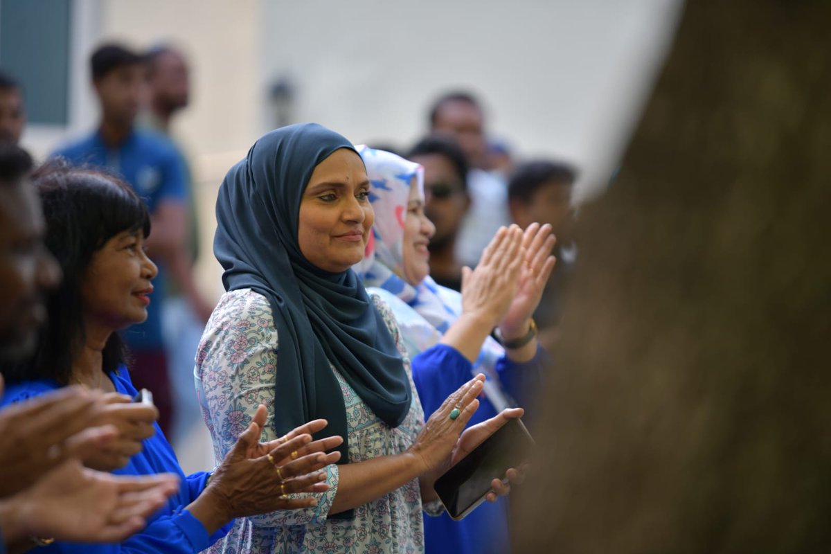 MNP_Secretariat's tweet photo. އެމްއެންޕީގެ ވިލިމާލެ WDC ކެންޑިޑޭޓް ޝީޒާގެ ޢީދު އުފާ ފެށިގެން ކުރިޔަށް ދަނީ
#VoteMNP #VoteSheeza #Vote2 2️⃣✅ https://t.co/csBkZu7yIo