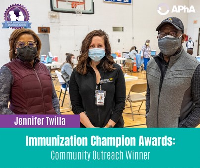 ICYMI: APhA #ImmunizationChampion Jennifer Twilla, PharmD, and her pharmacy team at Methodist University Hospital in Memphis administered #COVID19 vaccine to over 17,000 people who are now #VaccineConfident. ow.ly/7FlE50I8GoW