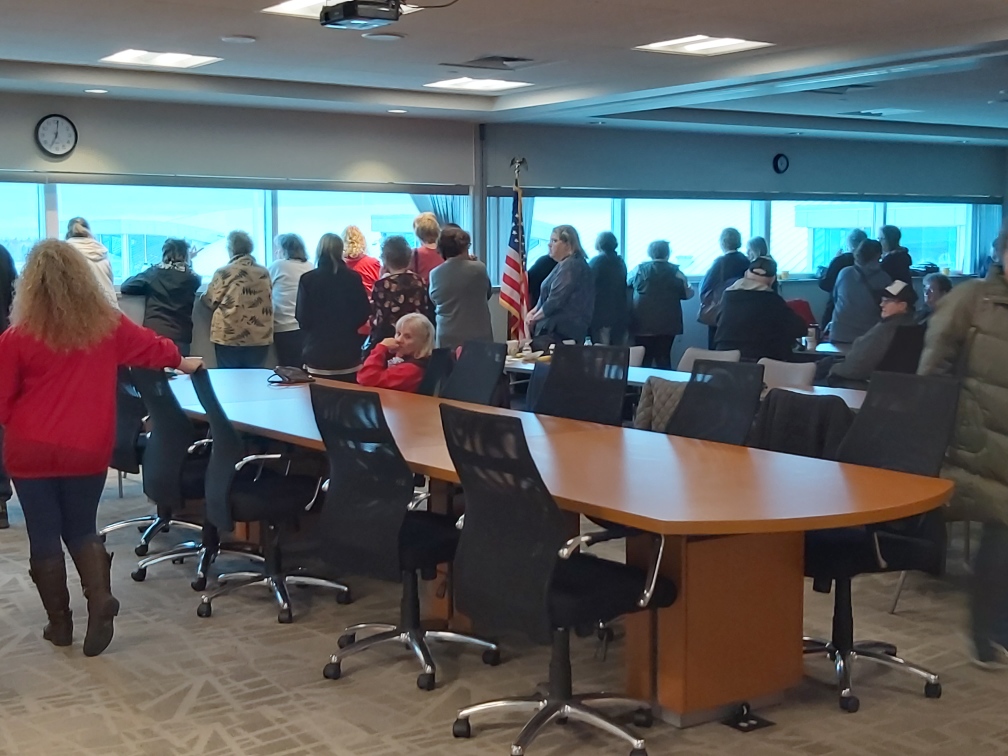 Fly_CWA's tweet image. Wishing our veterans a safe and memorable trip to Washington D.C. today, and a big thank you to all of the sponsors, volunteers and guardians who make the Honor Flights possible !!