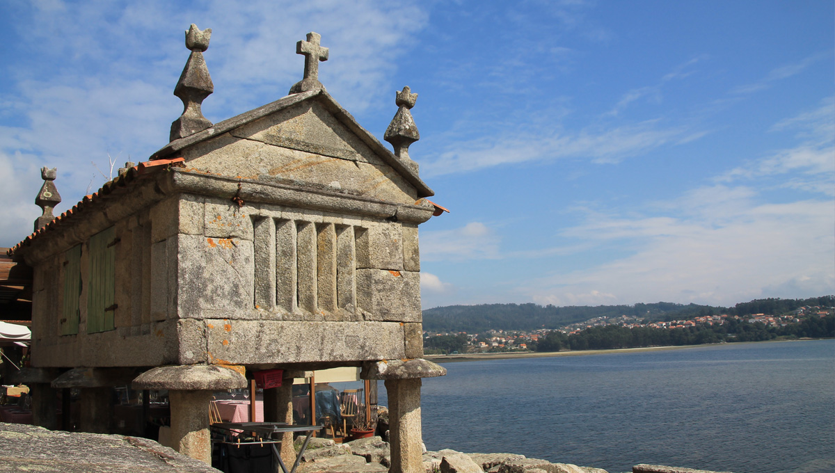 Hórreos e Galicia.

Bo luns🌞