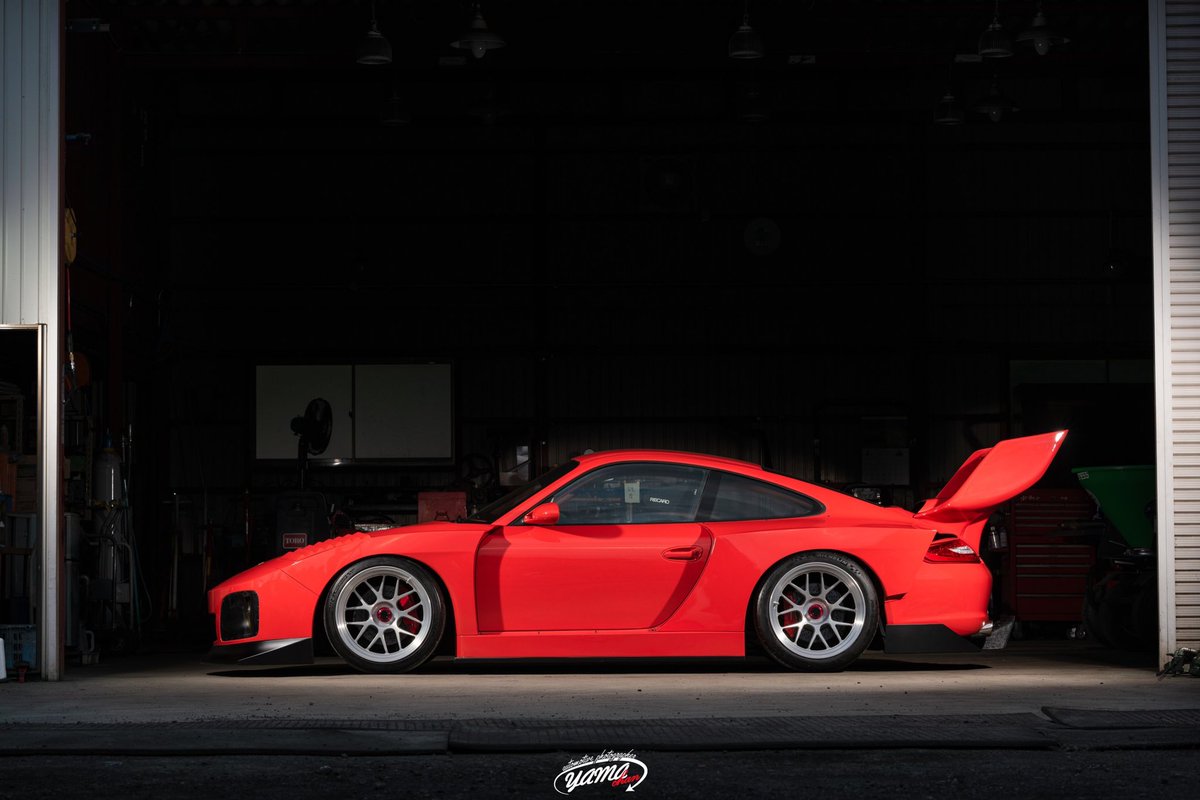 dik_szk's tweet photo. new car!
997 カレラ4s 左H MT
935 kremer racing をベースに
A.BESEワンオフフルエアロ👌
ラバオレンジにオールペン🟠
vortech v2 スーパーチャージャー🐌
書ききれないですが
拘り詰めまくりの車完成しました🙏 https://t.co/Xk69rS3jE0
