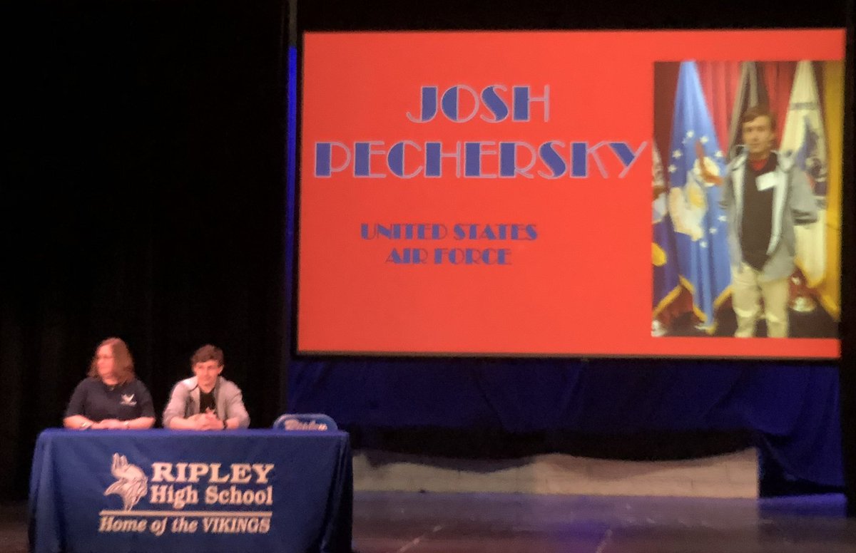 RipleyHSWV's tweet photo. What a great day to celebrate these seniors who are furthering their athletic and military career! #signingday #militarysigning! https://t.co/K9GrSQwpcr