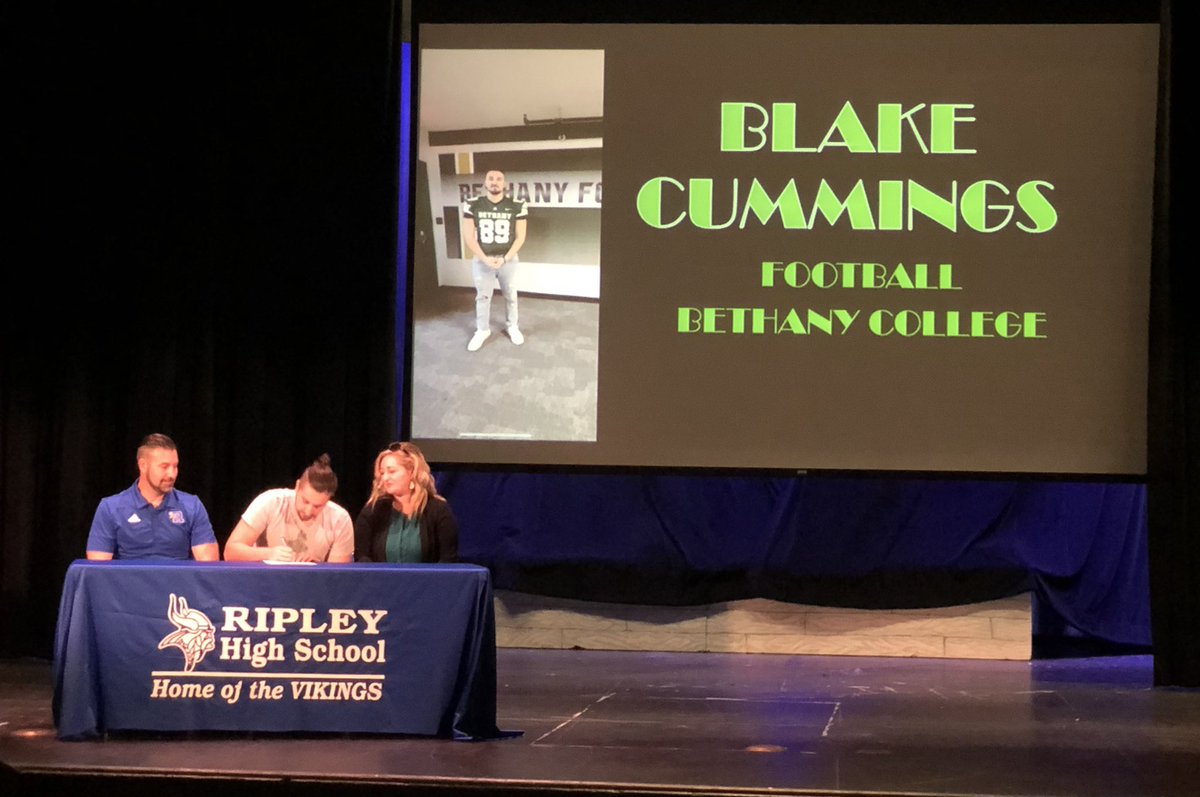 RipleyHSWV's tweet photo. What a great day to celebrate these seniors who are furthering their athletic and military career! #signingday #militarysigning! https://t.co/K9GrSQwpcr