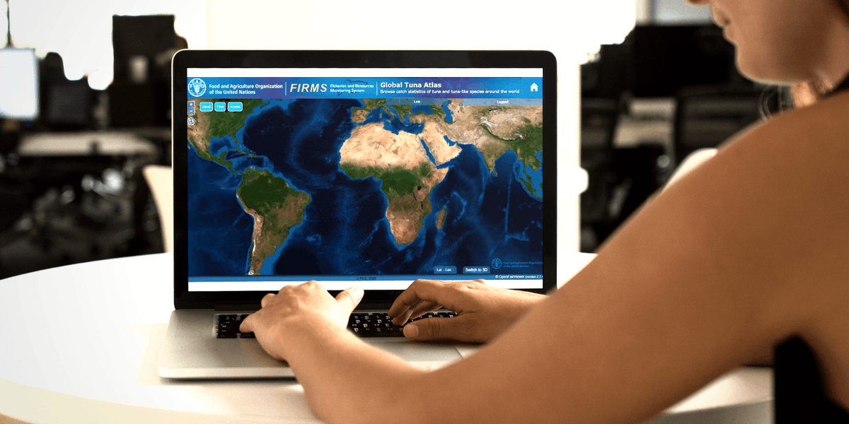 BlueCloudEU's tweet photo. Let's celebrate #WorldTunaDay with some exciting news!
The EU-funded Blue-Cloud #H2020 project contributed to advancing the interoperability of fisheries data. The @FAOfish Global #Tuna Atlas will support and improve #fisheries management worldwide.
➡️https://t.co/aob0V09UYg https://t.co/wiX4S2YcyP