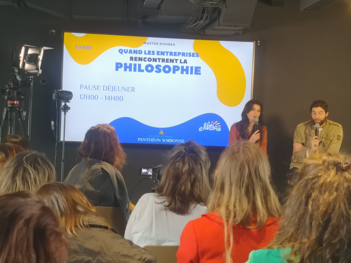 On parle d'émancipation et de travail, de philosophie aujourd'hui avec <a href="/EKloreFrance/">Eklore</a> chez <a href="/roole_fr/">Roole</a> 🎈