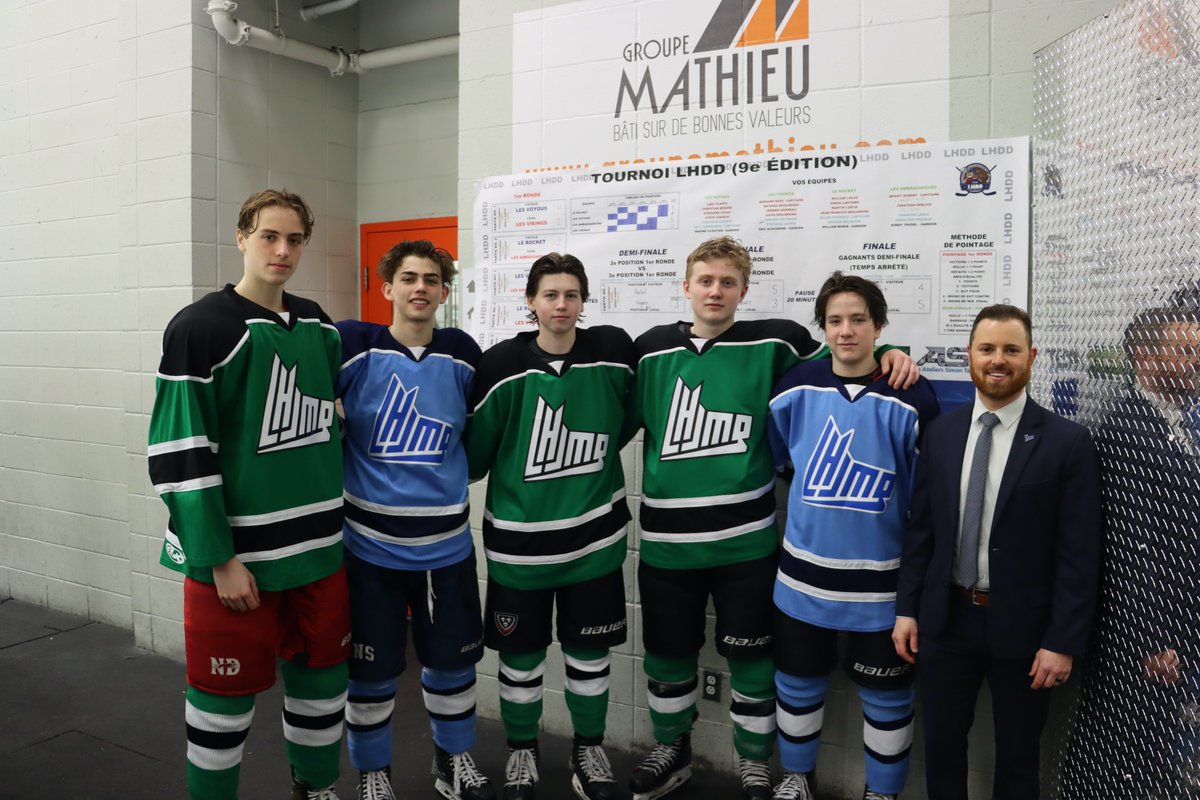 The QMJHL Cup was held in Blainville-Boisbriand, QC this past weekend. Thanks to the <a href="/QMJHL/">QMJHL</a> for hosting!

Hockey NL representatives L-R: C. Hynes, M. Kearsey, K. Greene, E. Cleary, M. Butler, P. Dagg.

📷<a href="/HockeyPEI/">Hockey PEI</a>
