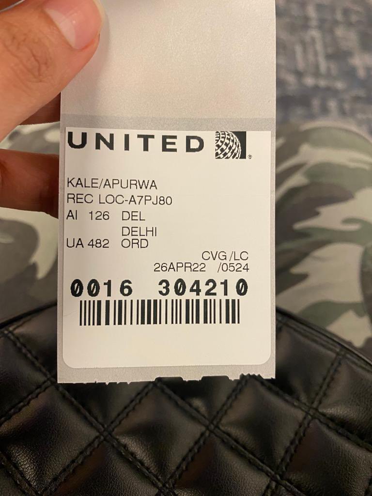 Chetan2489's tweet photo. @airindiain Please see the attached pictures for identification purpose. @united @fly2ohare @ORDAirport https://t.co/W0M1ua16pj