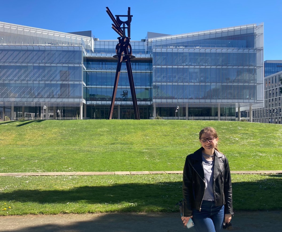Congratulations to Miriam Minsk for her acceptance into the MD-PhD program at @UCSF! Miriam is an outstanding researcher and the sixth graduate of our SEEDs program creminslab.com/lab-outreach-a…. @miriamminsk - We can’t wait to see all the cool things you’ll discover on the Left Coast!