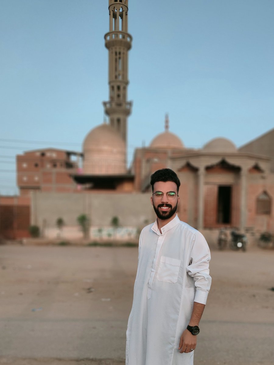 أول عيد ليا علي تويتر ❤️