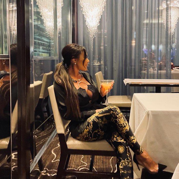 Love me some Cantaloupe Martini 🍸 🍈  What&rsquo;s your fav cocktail? https://t.co/qgW1SF5r72<a href="/tag/collide"class="tags"><span>#collide</span></a><a href="/tag/pussyshaving"class="tags"><span>#pussyshaving</span></a>