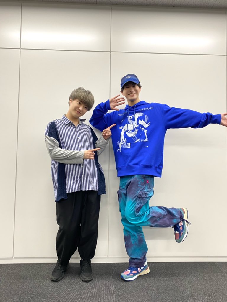 sakurashimeji's tweet photo. 本日のさくらしめじさん私服🧞‍♂️ https://t.co/TAhzYQAMms