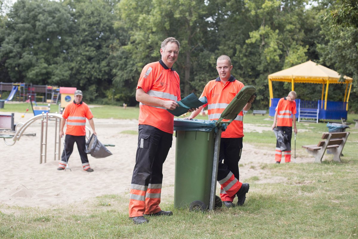 Wil jij leiding geven aan onze kanjers, die ervoor zorgen dat het #Westland schoon en groen blijft? Bij <a href="/Patijnenburg/">Patijnenburg</a> zijn wij op zoek naar een Manager Dienstverlening! Wij bieden je een functie met veel vrijheid, uitdaging en een prettige werkomgeving: patijnenburg.nl/nl/vacature-ma…