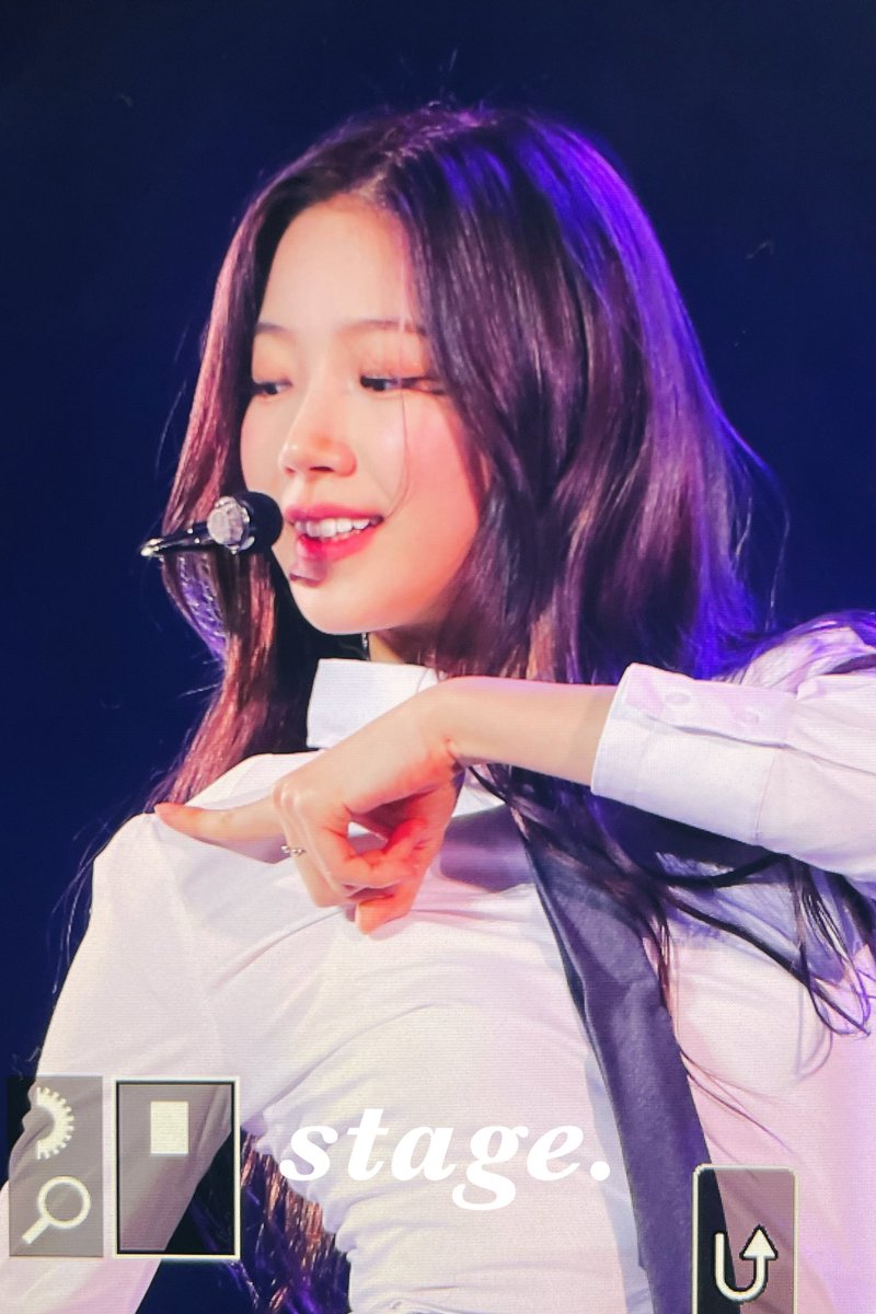 kzh_stage's tweet photo. 220502 𝘂𝗽𝘀𝘁𝗮𝗴𝗲 𝗽𝗿𝗲𝘃𝗶𝗲𝘄 
#르세라핌 #카즈하 #一葉 
#LE_SSERAFIM #KAZUHA https://t.co/e2yU0VT8XE