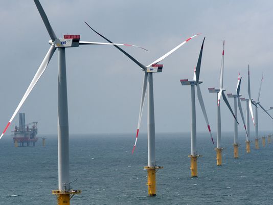 PatellaRodolfo's tweet photo. Taranto towards green living.
Beleolic, the first marine wind farm in the Mediterranean.
Investment, 80 million euros
Installation, 10 blades
Total capacity, 30 MW
 Production, 58,000 MWh
Annual requirement, 60,000 people 
730,000 tons of carbon dioxide cut,
Operation, 25 years. https://t.co/vpLAovCOPg