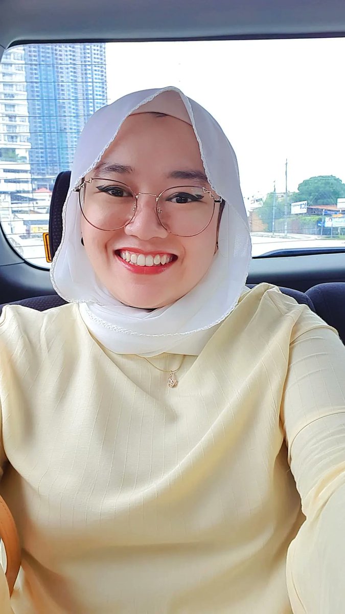 lavieenfay's tweet photo. Wrapping up Eid Day 1✨️ 
Eid Mubarak everyone!
From my face and I 🤪✨️

 #panicraya2022 🤪✨️ https://t.co/FaQousUkMm
