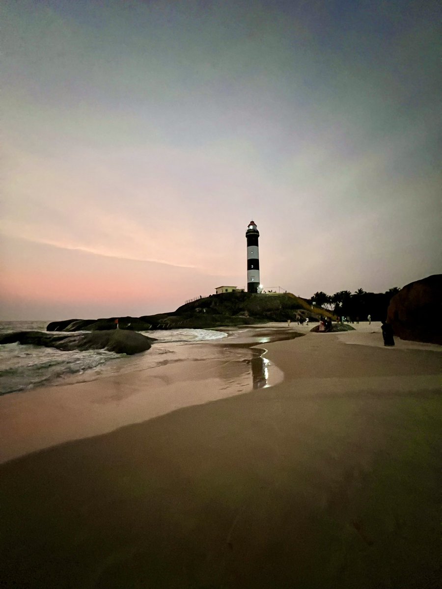 Life’s always better at the beach! 🏖😎 #sundayevening #beach #udupi