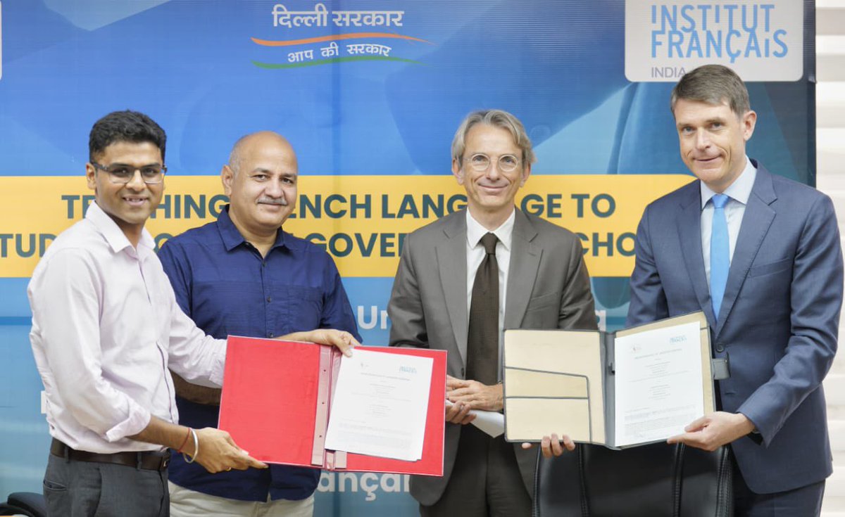 elebrundamiens's tweet photo. French is India’s first foreign language taught and learnt. And today @Dir_Education &amp; @ifiofficiel signed a new agreement on training of French teachers in order to provide an even better access to French classes to the students of Delhi government schools. https://t.co/u7l0R53rmf