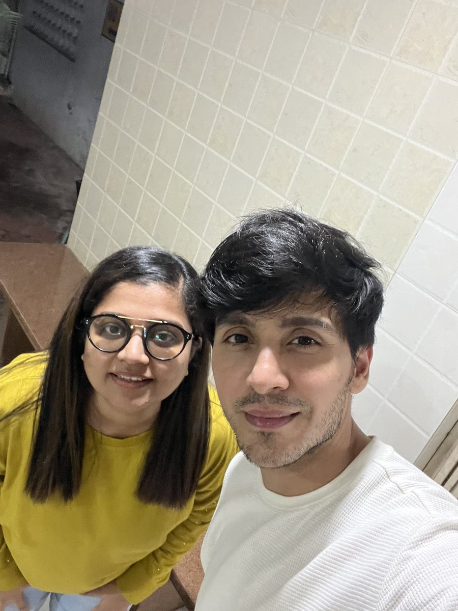 paramgheli's tweet photo. I was shaking when he is next to me https://t.co/hlfG440zpo