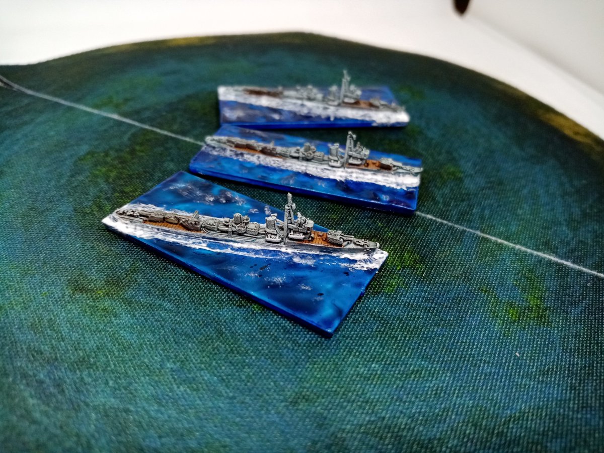 PotanCZ's tweet photo. Group of #shiratsuyuclassdestroyer . π―π΅ 1/2400 scale by GHQ. β Just one group of Fubukis and rebasing, and my IJN fleet project is done. - #historicalwargame #ww2wargames #victoryatsea #victoryatseagame #qhq #microarmor #12400scale #navalwargaming https://t.co/SUdF36NZkQ