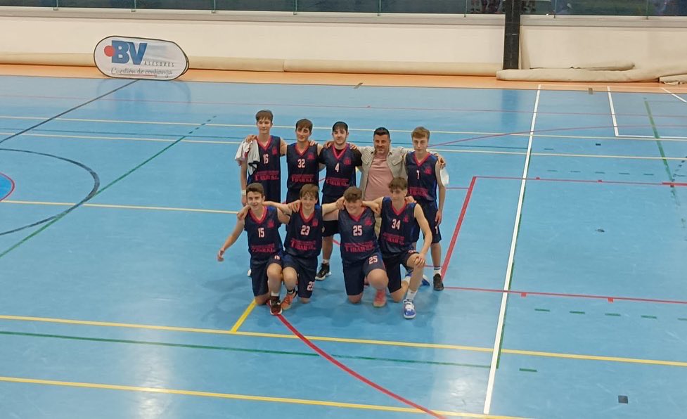 C.B.Laracha tweet media