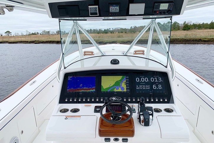 atlantic_me's tweet photo. REPOST 📸: "It’s all in the details" @ValhallaBoats #valhallaboatworks #v41 #vseries https://t.co/lypemQdZms