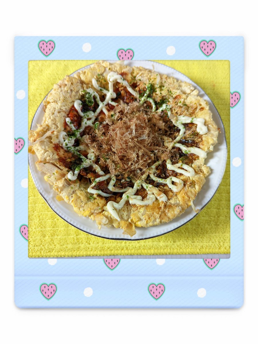 happysong1020's tweet photo. こんばんは🌙

今夜の晩ご飯は、木綿豆腐を使ったお好み焼き風を作りました😄

山芋が沢山入ったような食感でヘルシーで美味しかったです🥰
一丁使ったので半分しか入らなかった😁
具材はモヤシ＆チキンサラダ入り

5月の目標
書きかけの歌詞が何枚もあるので、2作書きたいな☺️

今夜も素敵な夢を🌙✨ https://t.co/MKkYzqq5iB