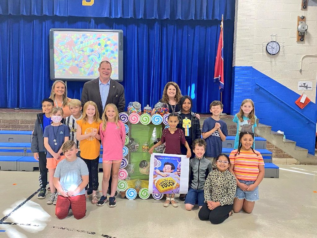 I had a great time at the One Book Read City announcement parties at Inskip and Sterchi elementary schools this morning! We learned that we will be reading The Chocolate Touch! Thanks to <a href="/KnoxSchools/">Knox County Schools</a>, <a href="/educateknox/">Knox Education Foundation</a>, <a href="/knoxreads/">Knox County Public Library</a>, and our many generous sponsors!