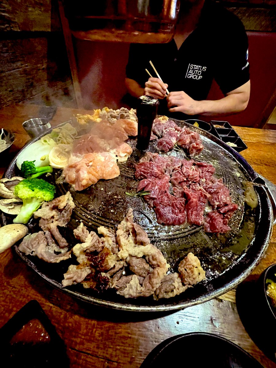 MapleZombiez's tweet photo. Took my bf out to eat at #CastIronPot to celebrate him finally receiving his new Ford Maverick XL 🔥 @Ford #newtruck https://t.co/uFroGSAiuk