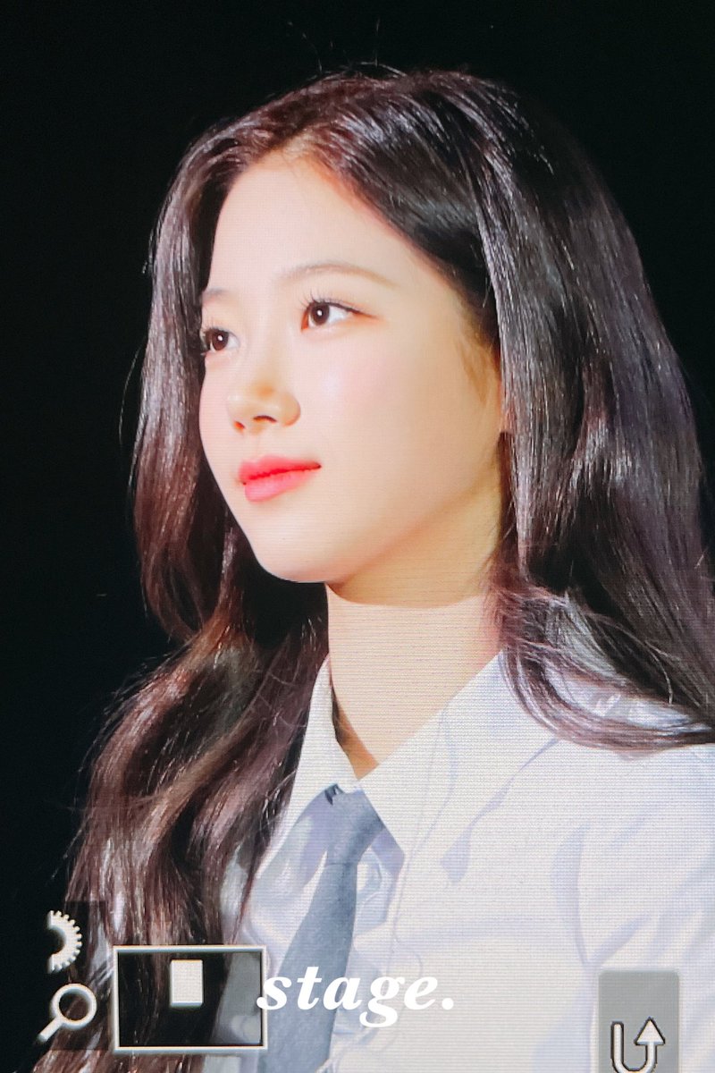 220502 𝘂𝗽𝘀𝘁𝗮𝗴𝗲 𝗽𝗿𝗲𝘃𝗶𝗲𝘄 
#르세라핌 #카즈하 #一葉 
#LE_SSERAFIM #KAZUHA