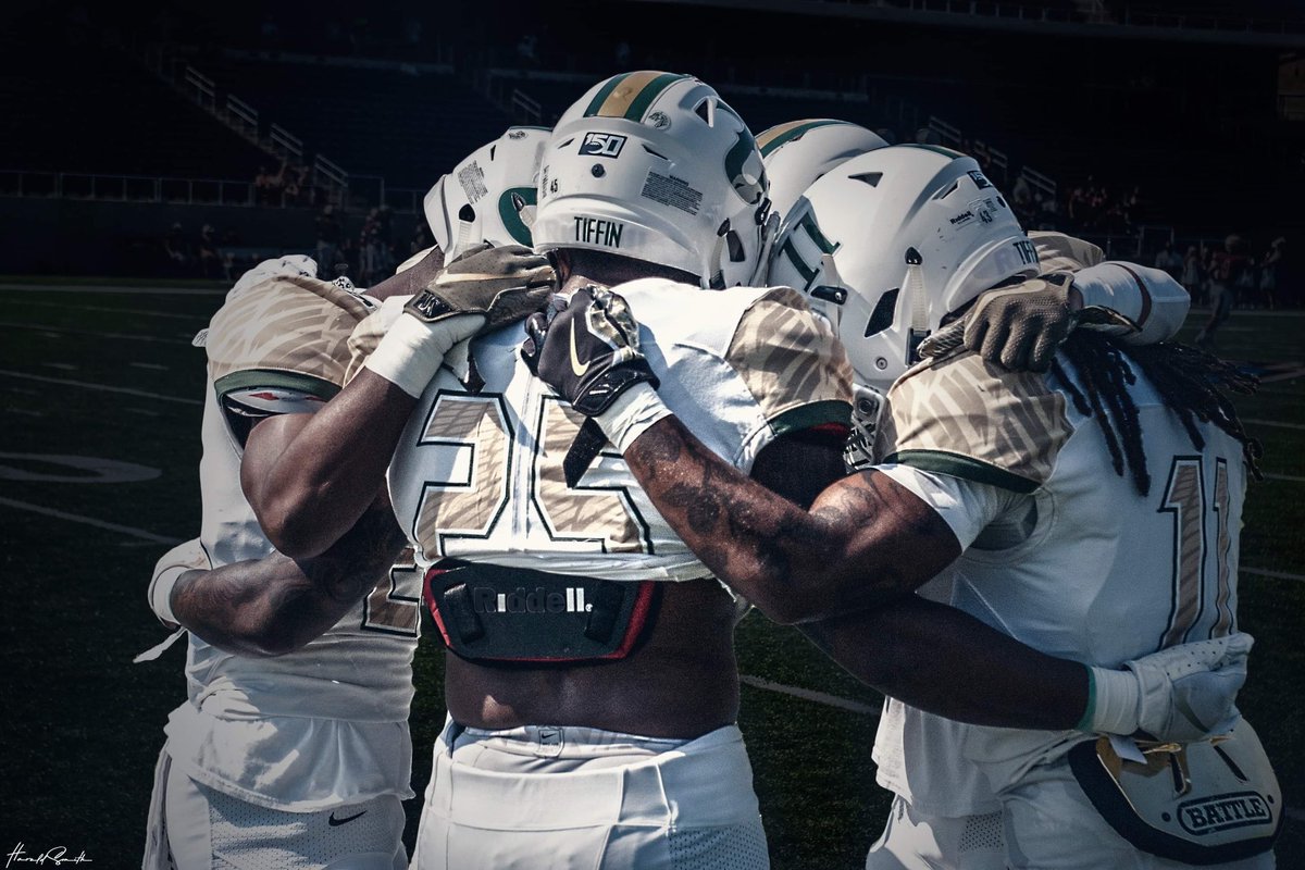 After a great call with <a href="/CoachCaraboa/">Brock Caraboa</a> and <a href="/TUDragonFB/">Tiffin University Football</a> I am blessed to announce my first official offer!!! @gillincm <a href="/raycp315/">Craig Ray</a> <a href="/bringthehammer/">Chris Stevenson</a> <a href="/MHSBeMOORE/">Mooresville Athletics</a>