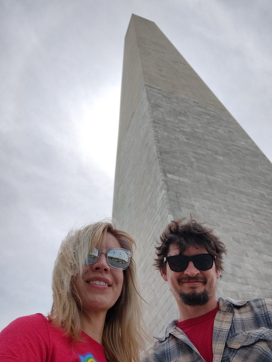 DrEmilyThomas's tweet photo. Last #dc dump. #whitehouse was pretty secured, no good pictures. #secretservice #bikecop wasn't playing around #ittakesacertainkind #alwaysonalert #exhausting @tony.d.thom #birthdaytrip https://t.co/hjxwYUjNKK
