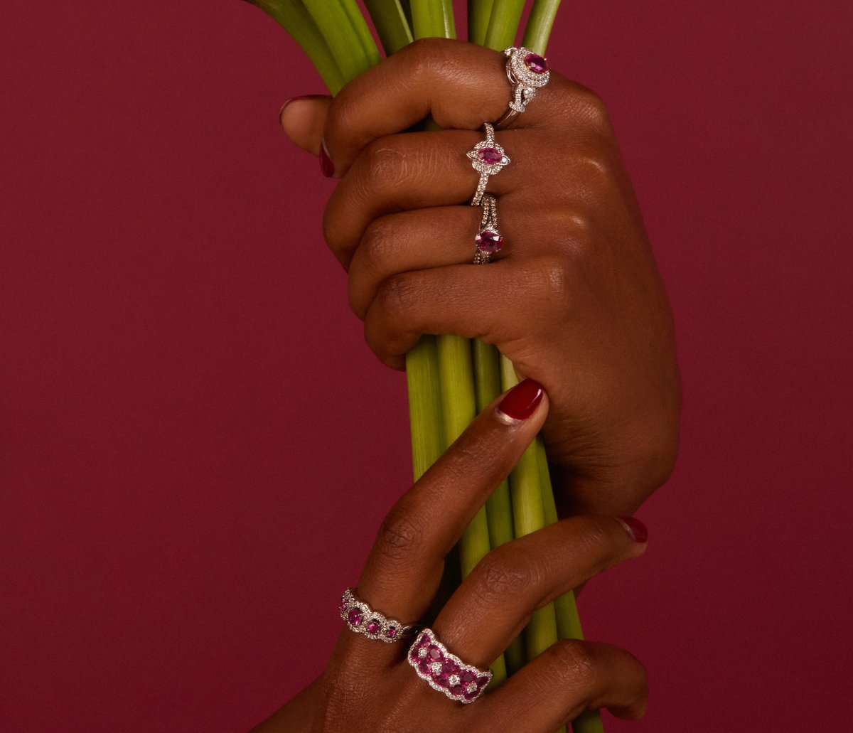 Le_Vian's tweet photo. Levianistas, if you were to describe #Motherhood in one word, what would it be?
We believe #Motherhood is pure, boundless, and endless love.
Shop these Passion Ruby rings at Jared: https://t.co/bl2USD0JQp
#LeVian #Levianista #HandsOfLove #Ruby #PassionRubies #Rings https://t.co/QDkplQlwgv