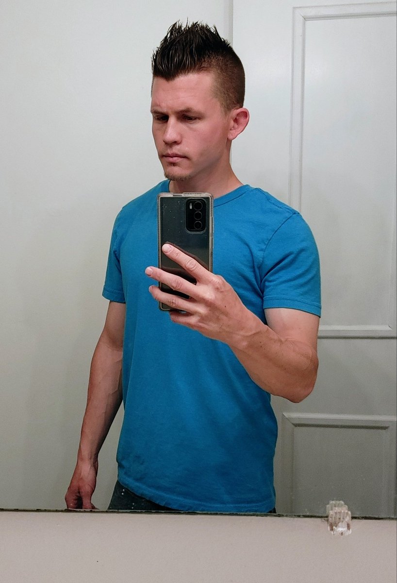 Gave myself a new haircut. Shiiiet I'm done paying for this 😂

What you guys think?

#P2E #NFT #ETH #BTC #Crypto #PolygonNetwork #BSC