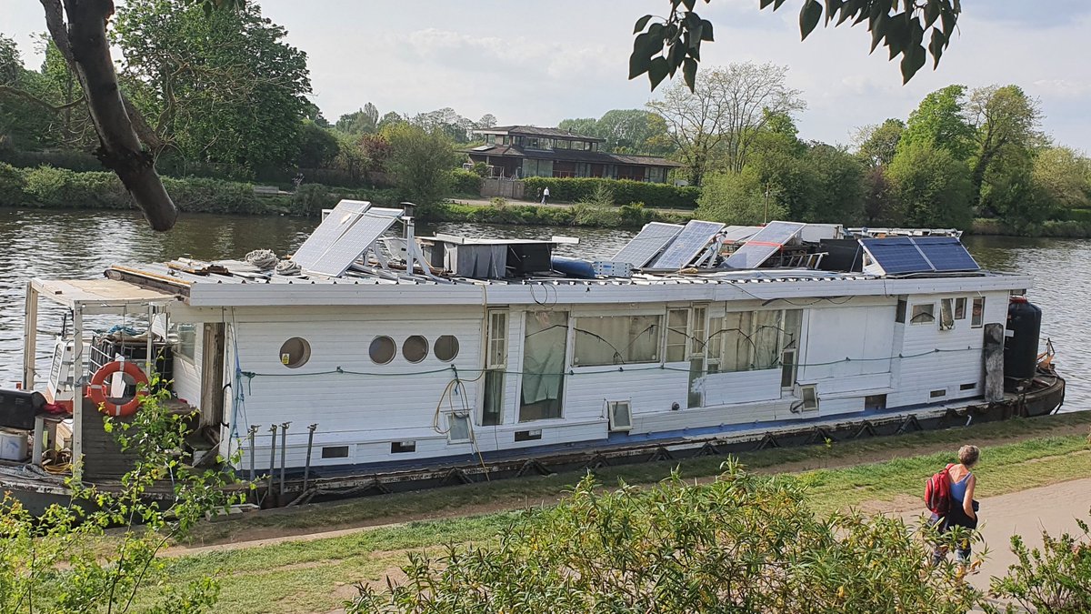 29/04/22 County Court imposed a full injunction against owner of KUPE preventing mooring of any boats on any land or property owned by <a href="/RBKingston/">Kingston Council</a> .Injunction will  remain in force until further notice. Costs awarded to the Council. Judge has threatened jail for non-compliance.