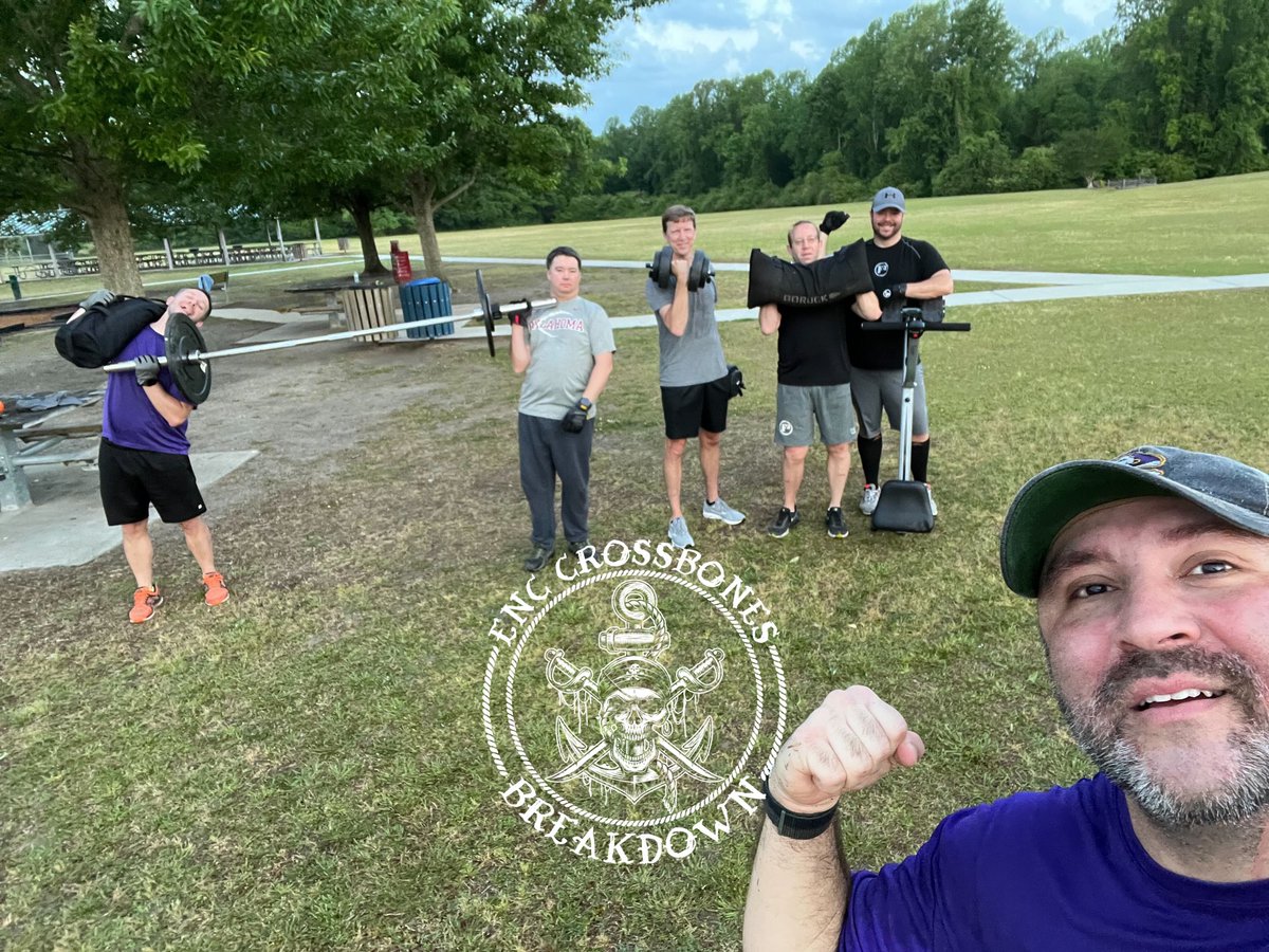 F3ENC's tweet photo. 44 PAX are motivated:

6 @ #breakdown
12 @ #firstaid
11 @ #thecollardpatch
9 @ #aboynamedsue
5 @ F3 Farmville
1 @ Charlotte

#f3enc
#F3Nation
#f3counts https://t.co/zL8grUW62I